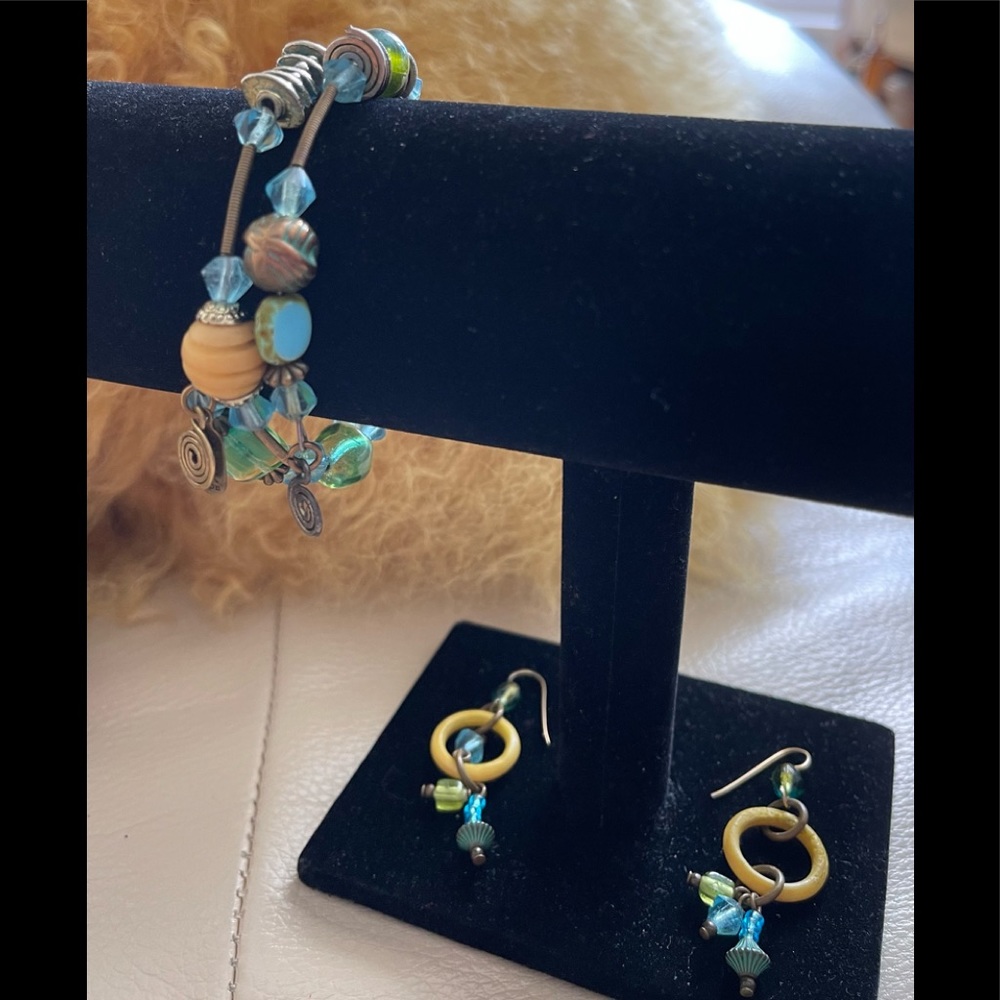 Treska Bracelet & matching Earrings